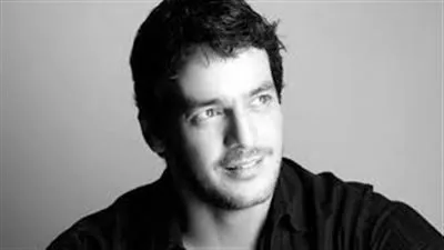 التاريخ الأسود لخالد أبو النجا.. يدعم الشذوذ الجنسي ويتحدث باسم مصر