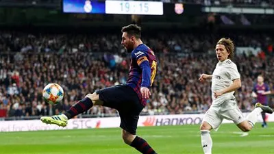 ريال مدريد يتدخل لخطف صفقة برشلونة المنتظرة 