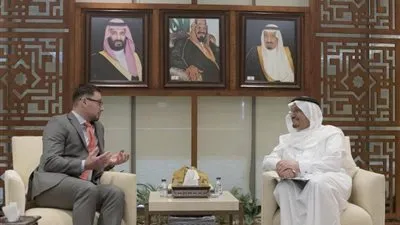 آل الشيخ يبحث مع السفير النيوزيلندي الإفادة من برامج تطوير التعليم