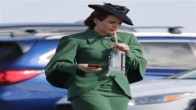 النجمة سارة بولسون تبدأ تصوير مسلسلها الجديد بلوس أنجلوس