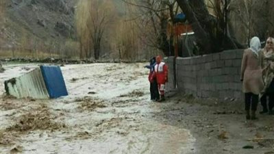 ارتفاع ضحايا السيول والفيضانات في إيران إلى 38 قتيلاً