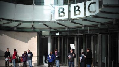 بي.بي.سي تعتذر وتعوض الرئيس الأوكراني