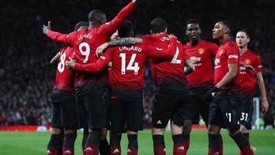 صفقة تبادلية تاريخية بين برشلونة ومانشستر يونايتد