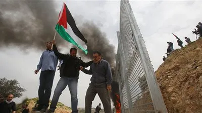 ارتفاع عدد ضحايا مسيرة العودة بغزة إلى قتيلين