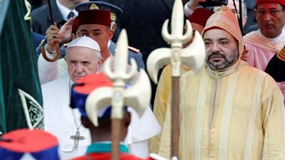 البابا فرانسيس وملك المغرب يوقعان إعلان 