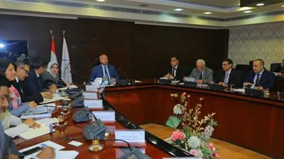 وزير النقل يلتقي وفد البنك الدولي لبحث الموقف التنفيذي لمشروعات السكك الحديدية