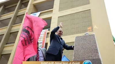 محافظ الجيزة يضع شعلة النصر على النصب التذكاري لشهداء البدرشين