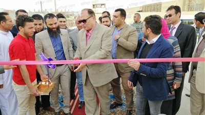 محافظ الفيوم يتفقد ويفتتح عدد من المصانع بمنطقة كوم أوشيم الصناعية بتكلفة 82 مليون جنيه (صور)