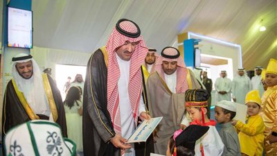 أمير المدينة المنورة يفتتح معرض الكتاب والمعلومات الـ36