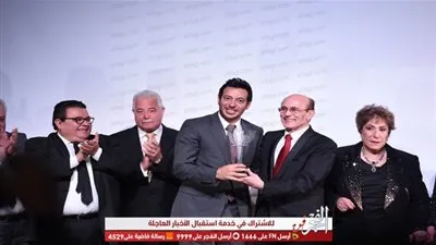 تكريم مصطفى شعبان في افتتاح شرم الشيخ الدولي للمسرح الشبابي (صور)