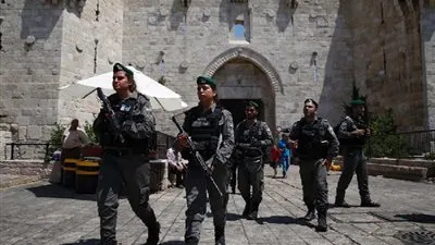 إسرائيل تواصل تقييد حرية العبادة في القدس