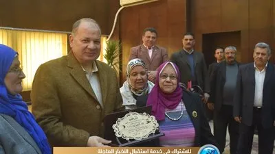 محافظ الفيوم يشهد حفل تكريم الأمهات المثاليات (فيديو وصور) 