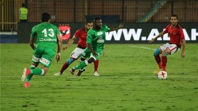 التعادل السلبي يحسم الشوط الأول من مواجهة الأهلي والاتحاد السكندري 