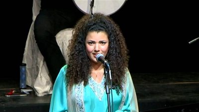 رئيس البرتغال يكرم الفلسطينية ناى البرغوثى فى حفل جوائز أغاخان