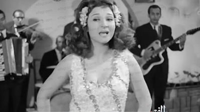 لبلبلة تتحدث عن أعمالها الفنية على قناة 