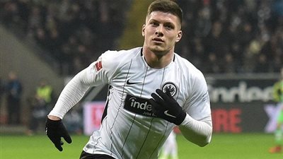 بالأرقام.. هل يستحق يوفيتش منافسة برشلونة وريال مدريد لضمه في الصيف؟