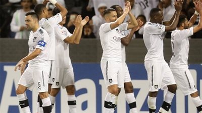 السد طمعان في كرم الأهلي للفوز بالدوري القطري