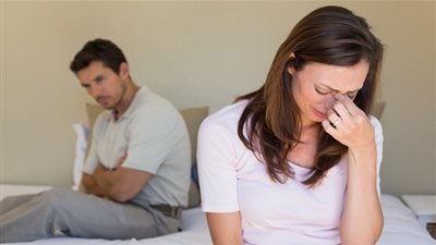 تعرفي على أسباب افتقادكِ المفاجىء للشعور بالسعادة مع زوجكِ!