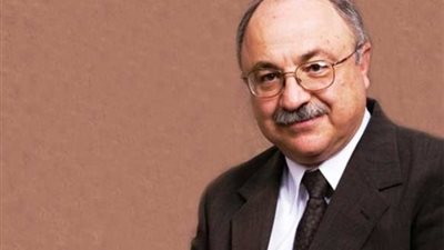 بروفيسور إيراني بجامعة  