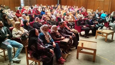 سولاف درويش: الإخوان أهانوا نساء مصر والسيسي انتصر لهن (صور)