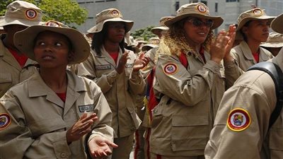 مادورو: نتطلع لبناء قوات دفاع شعبي قوامها 3 ملايين شخص