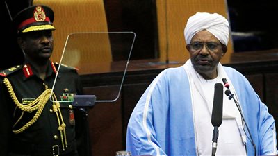 السودان: رسائل من الجيش قبل مسيرات شعبية تطالبه بإدارة شؤون البلاد