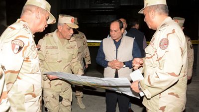 عاجل.. السيسي يتفقد سير العمل بالعاصمة الإدارية الجديدة (صور)