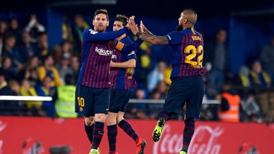 ليس ريال مدريد فقط.. مانشستر يونايتد يفتح خزائنه لخطف صفقة برشلونة