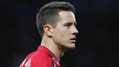 مانشستر يونايتد يصدم نجمه بهذا القرار