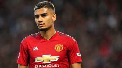 نجم مانشستر يونايتد: سنُجبر برشلونة على احترامنا