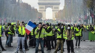 احتجاجات جديدة للسترات الصفراء في فرنسا