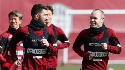 أسبوع كارثي لإنييستا وتوريس وفيا في الدوري الياباني