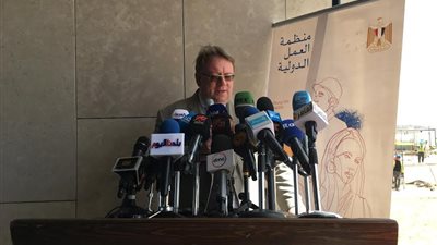 رئيس منظمة العمل الدولية: فخور بوجودي في المتحف المصري الكبير 