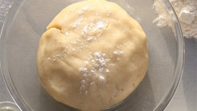 جربي تحضير عجينة العشر دقائق بهذه الطريقة (فيديو)