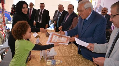 مراسم تكريم الأمهات المثاليات ببني عبيد بحضور 