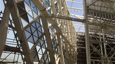 العناني: التزام مصر ماديًا وزمنيًا زاد من ثقة الجانب الياباني في إدارة مشروع المتحف المصري