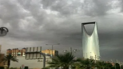 استمرار هطول امطار رعدية على الرياض