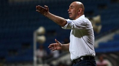 أخيرا .. حسام حسن يفك 