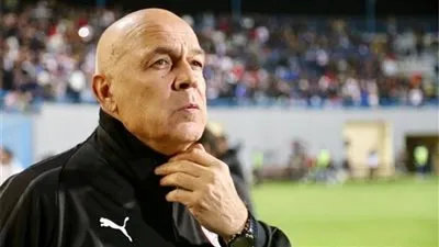 مدرب المنتخب السابق: جروس وضع نفسه في ورطة مع الزمالك