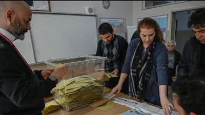 لجنة الانتخابات التركية توجه ضربة جديدة لأردوغان