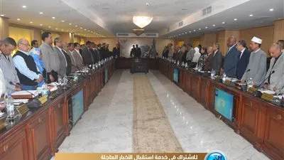 محافظ الفيوم يطالب المسؤولين بالتعاون وتوعية المواطنين بأهمية المشاركة في الاستفتاء على التعديلات الدستورية (صور)