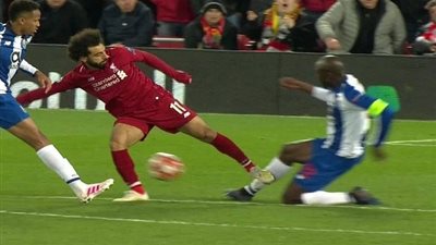 رئيس بورتو يفتح النار على محمد صلاح