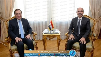 اجتماع وزيري الطيران والبترول لتطوير مجالات التعاون بينهما (صور)
