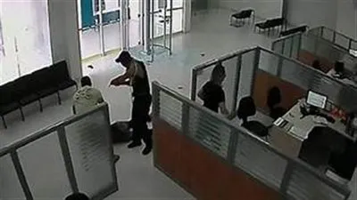 تفاصيل واقعة السطو على بنك محلي في جدة