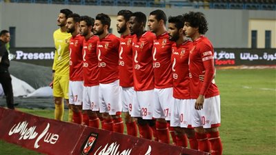 عاجل.. نقل نجم الأهلي إلى المستشفي