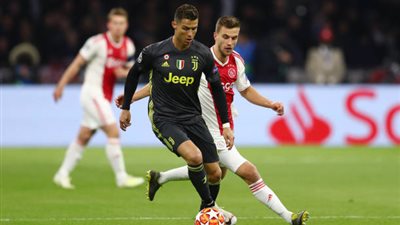 يوفنتوس يقتنص تعادلا غاليا أمام أياكس في ذهاب ربع نهائي دوري الأبطال