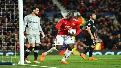 لوكاكو: برشلونة ليس باريس سان جيرمان