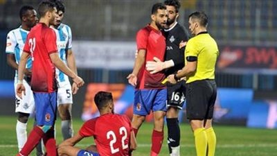 الحكم الرابع في القمة يدير مباراة بيراميدز والاتحاد