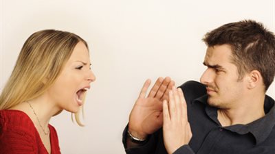 5 تصرفات تقوم بها تمنع المرأة من الارتباط بك.. تعرف عليها