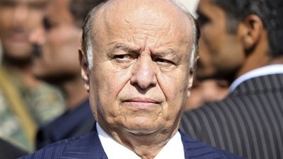 الرئيس اليمني يصل إلى سيئون للمشاركة في الدورة غير الاعتيادية